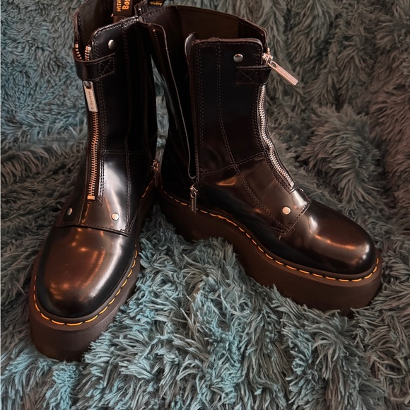 Dr. Martens Jetta Hi Max leather platform boots, Size 9L - Picture 7 of 9